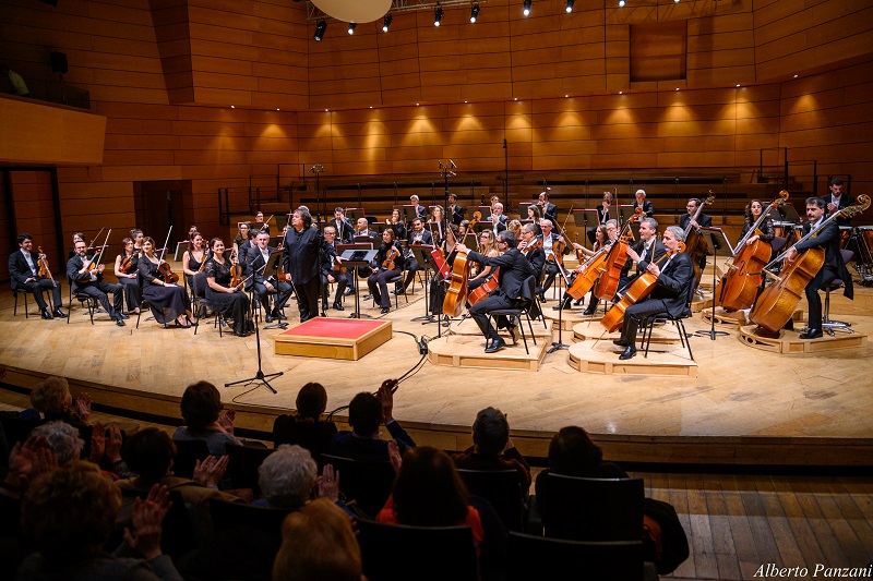 75ª Stagione Sinfonica dell’Orchestra I Pomeriggi Musicali “Anniversari”  Direttore e violino: Sergej Krylov – Orchestra I Pomeriggi Musicali