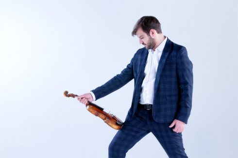 “Varese Estense Festival Menotti”. Direttore: Aram Khacheh , Violino: Gennaro Cardaropoli 