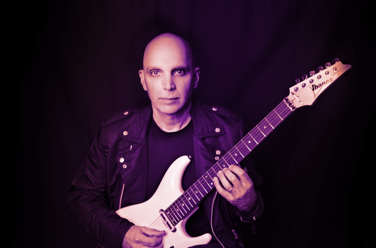 Joe Satriani. Earth Tour 2022 – 2023 <br>SOLD OUT