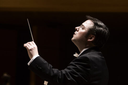Direttore: James Feddeck, Violoncello: Andrea Favalessa