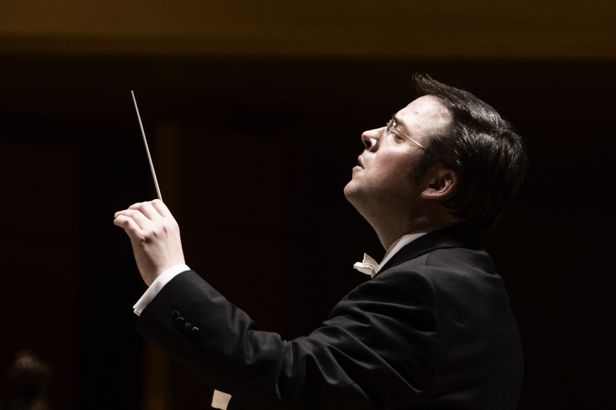 Direttore: James Feddeck, Violoncello: Andrea Favalessa
