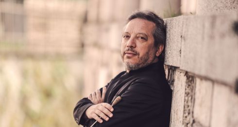 YasdGeorge Pehlivanian torna molto atteso sul podio dei Pomeriggi Musicali tra notte, natura e Oriente TEST