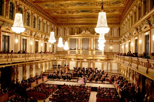 J. Strauss Gran Concerto di Capodanno con Balletto – Strauss Festival Orchestra