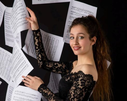 Direttore: James Feddeck, Pianoforte: Lavinia Bertulli