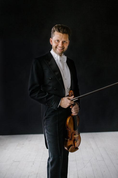 Direttore e violino: Julian Rachlin, Viola: Sarah McElravy