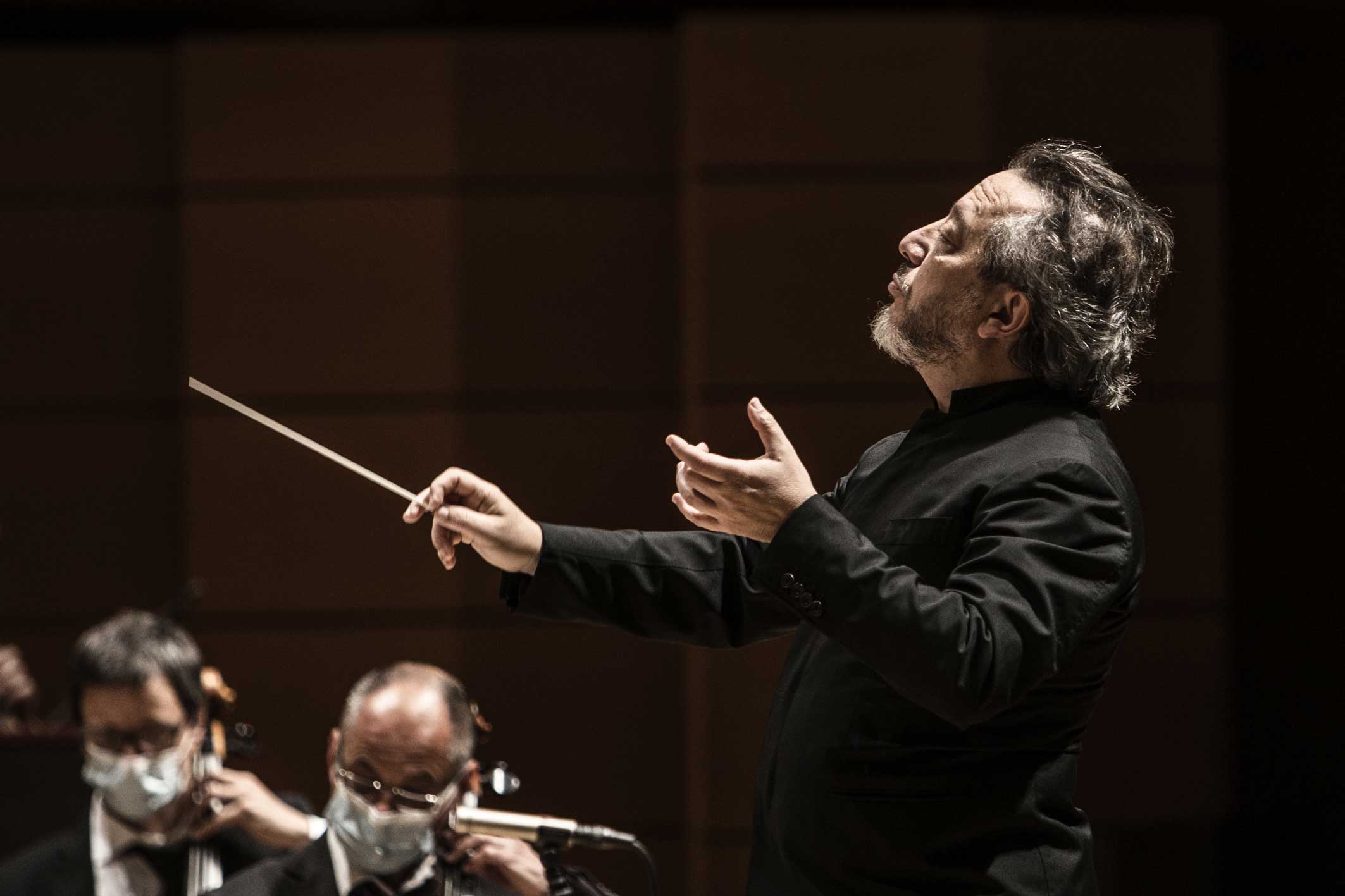 Direttore: George Pehlivanian