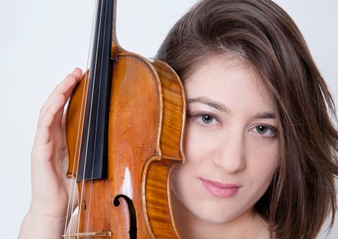 Direttore: Riccardo Bisatti, Violino: Veriko Tchumburidze