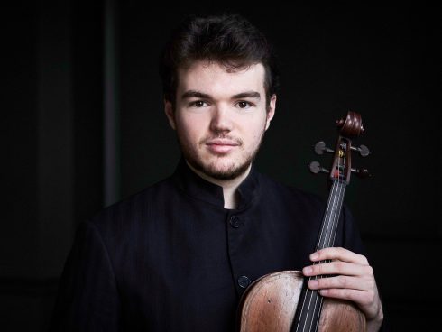 <em>In anteprima</em> – Direttore: Carlo Boccadoro, viola: Timothy Ridout<br>Prova aperta per le scuole